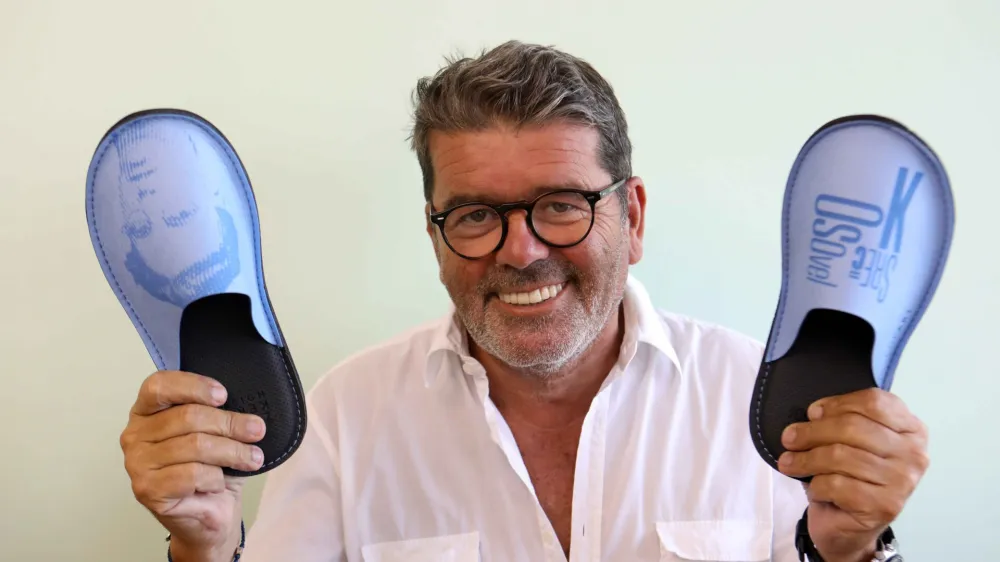 - 02.10.2023 - Žare Kerin, samostojni oblikovalec in kreativni direktor v ogla&scaron;evalski agenciji Futura DDB//FOTO: Tomaž Skale