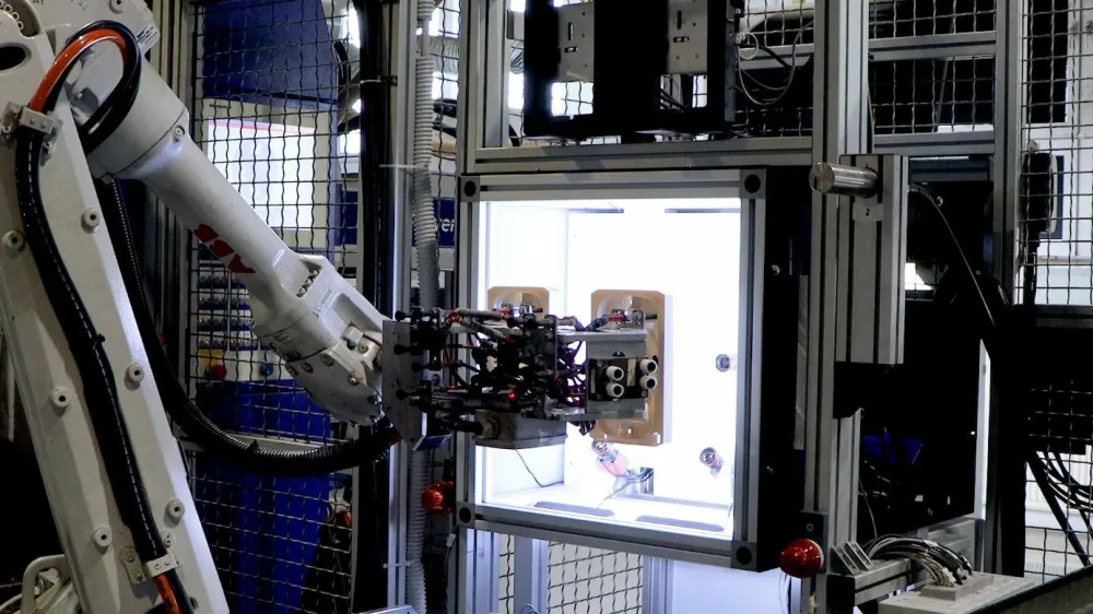 Ena najosupljivej&scaron;ih inovacij projekta Skaza 5.0 vključuje uporabo strojnega vida z elementi umetne inteligence. (Foto: Skaza)