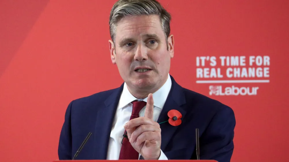 Shadow Brexit Secretary Keir Starmer speaks during a Labour Party general election campaign meeting in Harlow, Britain November 5, 2019. REUTERS/Hannah McKay - RC126DEB8960