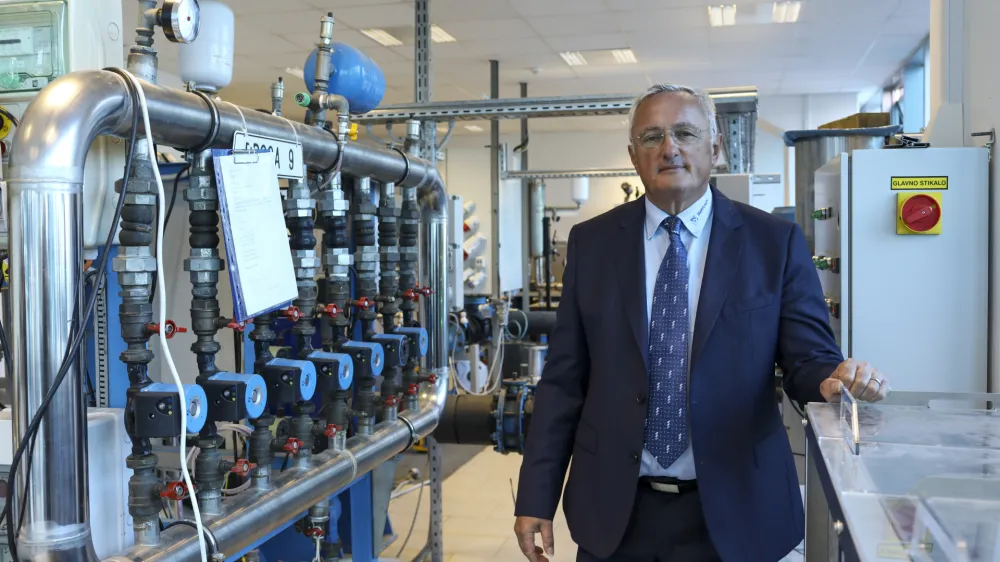 Damir Popovič, direktor podjetja IMP PUMPS - 26.10.2023 &ndash; Zlata gazela 2023 - Podjetje IMP PUMPS, proizvodnja črpalk in črpalnih sistemov, storitve, inženiring, d.o.o., Pod hrasti 28, Komenda //FOTO: Luka CjuhaOPOMBA: INTERVJU ZA OBJEKTIV 2023