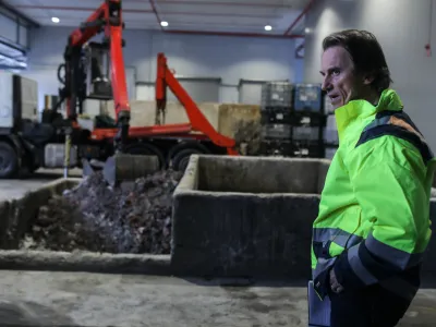 direktor Kemisa Bo&scaron;tjan &Scaron;imenc- 01.02.2019 &ndash; Podjetje KEMIS Vrhnika, zbiranje in odvoz nevarnih odpadkov - novinarska konferenca ob zaključku sanacije objekta po požaru maja 2017 in pričetku delovanja //FOTO: Jaka Gasar