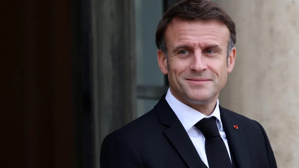 French President Emmanuel Macron waits for the arrival of Nechirvan Barzani, President of the Kurdistan Region in Iraq, (not seen) at the Elysee Palace in Paris, France, November 3, 2023. REUTERS/Claudia Greco