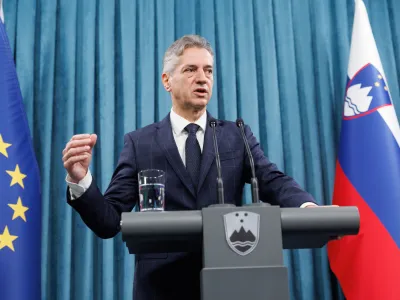 Ljubljana, vlada.<br>Novinarska konferenca po posvetu vodij parlamentarnih strank, ki ga je gostil predsednik vlade Robert Golob.