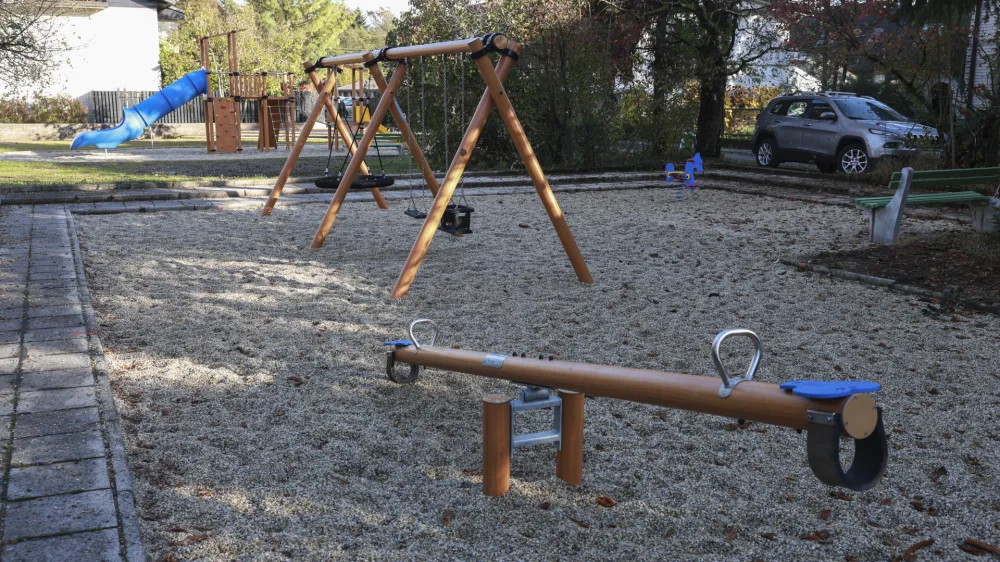 V Podutiku so uredili novo otro&scaron;ko igri&scaron;če.&nbsp;