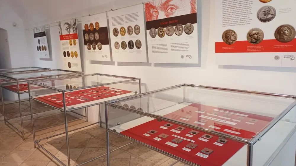 Razstava Numizmatičnega dru&scaron;tva je namenjena občudovanju lepote portretov pomembnih mož in žena, ki so se ohranili na kovancih in medaljah.