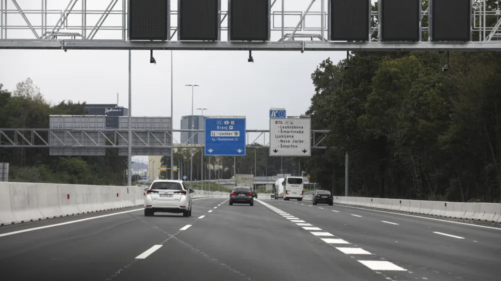 - 18.09.2023 &ndash; obnovljena severna ljubljanska obvoznica med Tomačevim in Zadobrovo -  //FOTO: Luka Cjuha