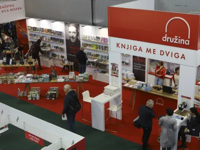 - 23.11.2023 - 39. Slovenski knjižni sejem 2023 na Gospodarskem razstavi&scaron;ču v Ljubljani pod geslom Besedo besedi //FOTO: Luka Cjuha