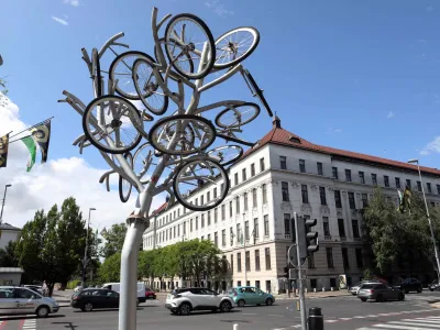 Uporabniki, ki so registrirani v sistemu izposoje koles BicikeLJ, se v Mariboru in &scaron;tevilnih drugih evropskih mestih ne morejo registrirati z istim elektronskim naslovom.