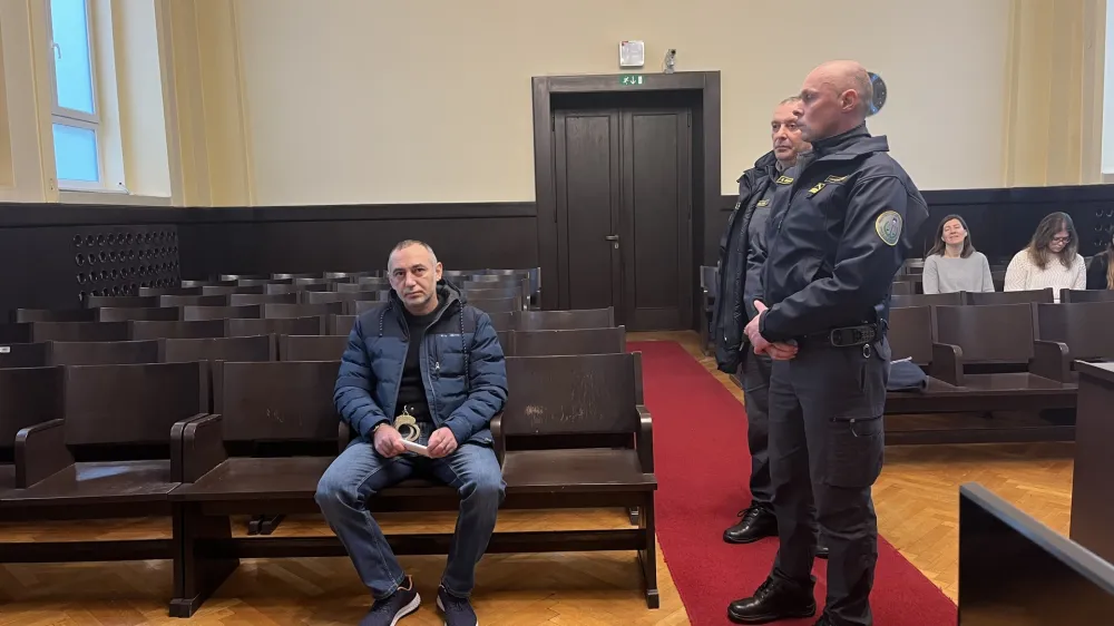 Mehmed &scaron;očri napad s kijem 