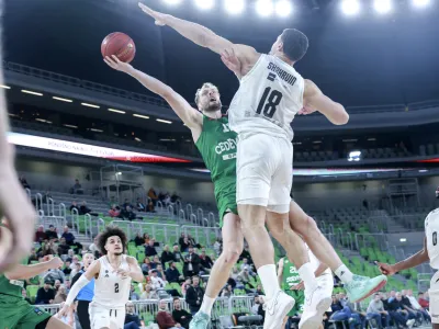 Jaka Blažič- 29.11.2023 &ndash; ko&scaron;arka - Cedevita Olimpija: Pariz, evropski pokal, 9. krog: //FOTO: Jaka Gasar