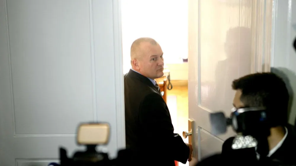 Kangler je državo tožil za 661.000 evrov, nazadnje se je moral zadovoljiti s 50.000 evri od&scaron;kodnine.&nbsp;