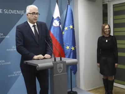 Glavni izvr&scaron;ni direktor Gospodarske zbornice Slovenije Mitja Goren&scaron;ček in ministrica za zdravje Valentina Prevolnik Rupel- 06.12.2023 - Srečanje predsednika vlade Roberta Goloba s predstavniki gospodarskih združenj in organizacij, na katerem bodo razpravljali o predlogu zakona o nujnih ukrepih na področju zdravstvenega varstva. //FOTO: Luka Cjuha