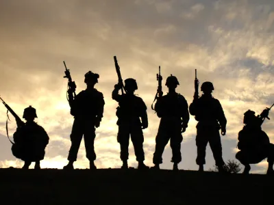 Pe&scaron;čica izbranih (Band of Brothers), 1. sezona, 8. del, ameri&scaron;ka nanizanka