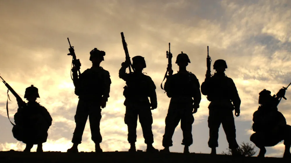 Pe&scaron;čica izbranih (Band of Brothers), 1. sezona, 8. del, ameri&scaron;ka nanizanka