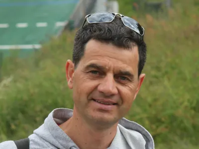 Stefan Horngacher velja za najbolje plačanega skakalnega trenerja.&nbsp;