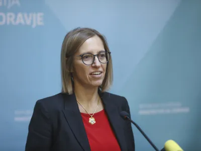 nova ministrica za zdravje dr. Valentina Prevolnik Rupel,- 16.10.2023 &ndash; Ministrstvo za zdravje - primopredajo poslov med dr. Robertom Golobom, ki je začasno opravljal funkcijo ministra za zdravje, in novo ministrico za zdravje dr. Valentino Prevolnik Rupel, //FOTO: Luka Cjuha