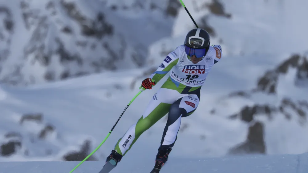 Slovenia's Ilka Stuhec speeds down the course during an alpine ski, women's World Cup downhill race, in Val d'Isere, France, Saturday, Dec. 16, 2023. (AP Photo/Marco Trovati)