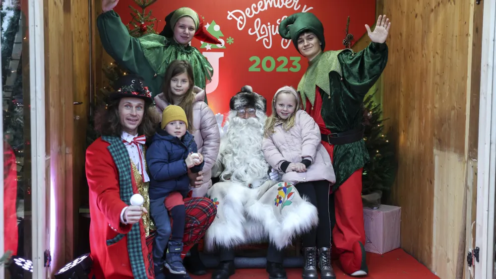 - 26.12.2023 - Veseli December v Ljubljani &ndash; Dedek Mraz //FOTO: Jaka Gasar