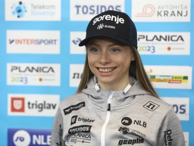  Anja Mandeljc- 15.02.2023 &ndash; Smučarska zveza Slovenije (SZS) - mo&scaron;ka in ženska reprezentance v smučarskih skokih in smučarskih tekih za nastop na svetovnem prvenstvu v nordijskem smučanju Planica 2023 //FOTO: Luka Cjuha