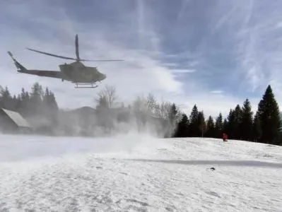Tri gornike je na Toscu odnesel plaz. Dva sta bila po&scaron;kodovana. 
