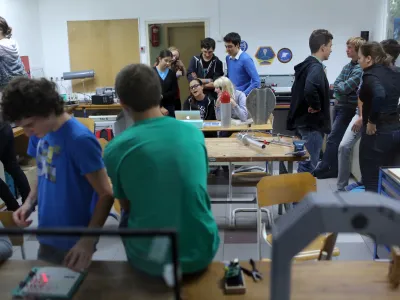 Neustrezna vzgoja otrok in pretirana za&scaron;čitni&scaron;ka vloga star&scaron;ev, kadar gre za otrokove vzgojne ali učne težave, zelo ovirata delo učiteljev. Fotografija je simbolična.&nbsp;