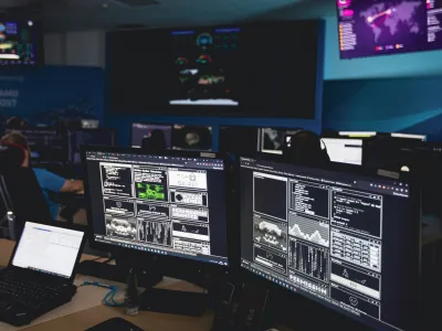 Po na&scaron;ih neuradnih informacijah so v HSE postali pozorni, ko so zaznali anonimne prijave v posamezne dele informacijskega sistema. To je namreč po varnostnih protokolih zaradi zagotavljanja sledljivosti prepovedano, zaposleni pa to striktno upo&scaron;tevajo. Fotografija je simbolična.&nbsp;