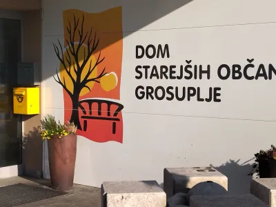 Grosuplje, DSO Grosuplje.<br>Dom starejsih obcanov Grosuplje.