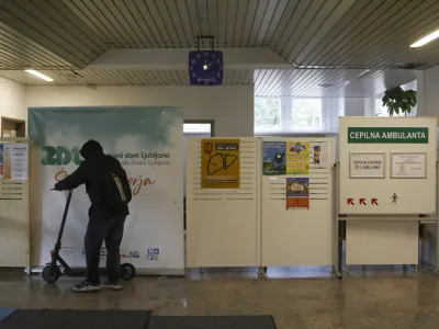  19.10.2023 - Pediatrična nujna medicinska pomoč enota Center - Metelkova ulica 9 v Ljubljani - izjava o nasilnem dogodku - star&scaron;a sta napadla zdravstveno osebje, ki je obravnavalo njunega otroka, zdravniku sta celo grozila s smrtjo. //FOTO: Luka Cjuha