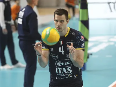 Jan Kozamernik, član odbojkarske ekipe Trentino in slovenski odbojkarski reprezentant - 10.01.2024 &ndash; odbojka - ACH Volley: Trentino, evropska liga prvakov, 4. krog: skupina A: //FOTO: Luka Cjuha