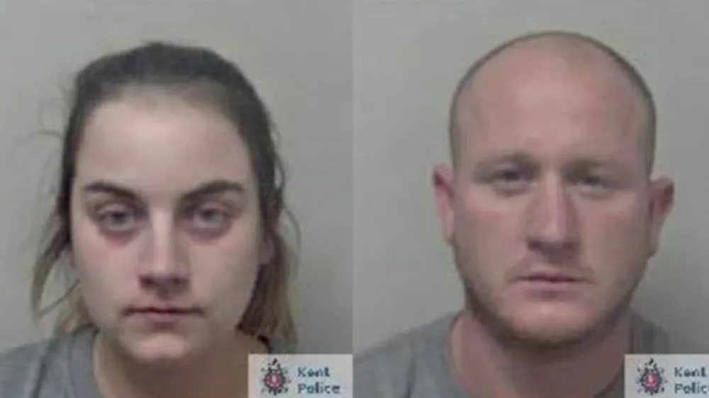 Mama in njen partner sta v Veliki Britaniji umorila leto in pol starega njenega sina Alfieja Phillipsa. 