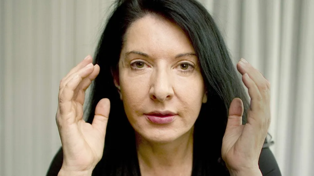 Velne&scaron;ki produkt, ki ga je zastavila Marina Abramović, oživlja starodavne skrivnosti dolgoživosti.