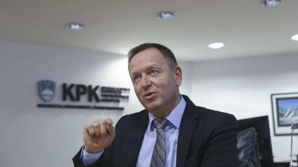 - 28.11.2023 - Predsednik Komisije za preprečevanje korupcije KPK dr. Robert &Scaron;umi //FOTO: Luka Cjuha