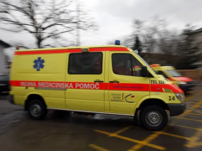 re&scaron;evalno vozilo (re&scaron;ilec)- Re&scaron;evalna postaja UKC v Ljubljani, preshopitalna enota nujne medicinske pomoči - re&scaron;evalci, Zalo&scaron;ka 25,  ///FOTO: Luka Cjuha