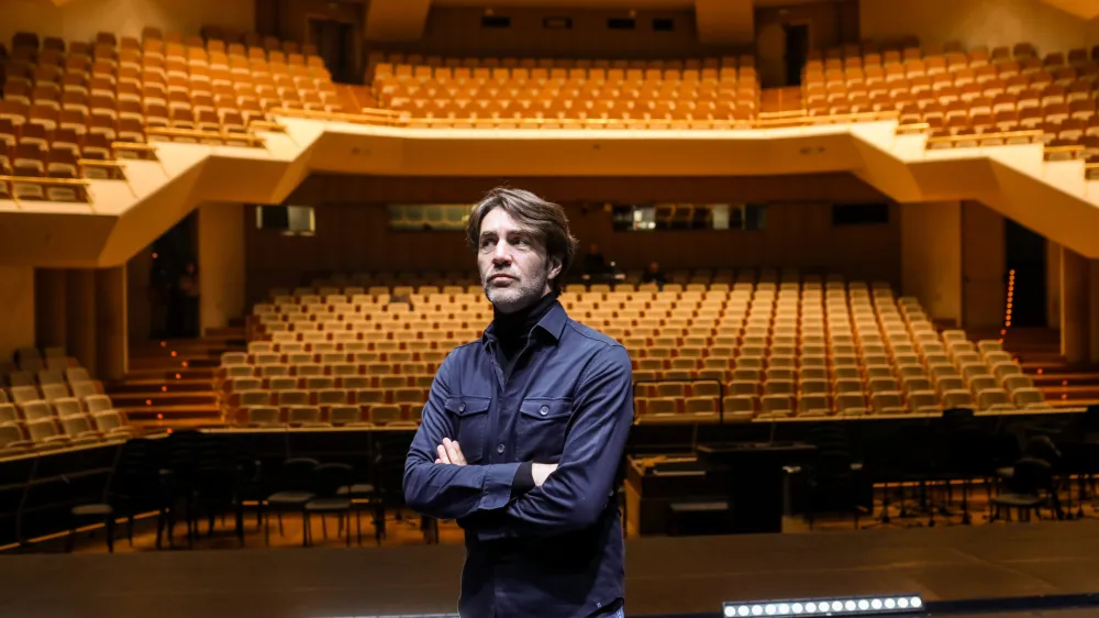 24.01.2024. - Edward Clug, slovenski koreograf in umetni&scaron;ki direktor Baleta Slovenskega narodnega gledali&scaron;ča v Mariboru.//FOTO: Bojan Velikonja