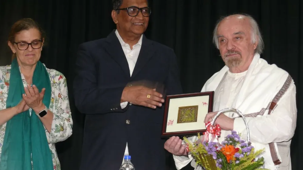 Evald Flisar je imel v Indiji že več literarnih turnej.&nbsp;