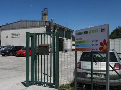 - 18.06.2020 - Javno podjetje komunalno podjetje Vrhnika, Pot na Tojnice 40, //FOTO: Bojan Velikonja