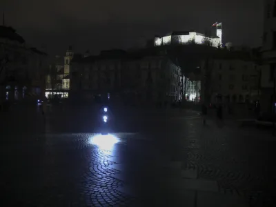 7.2.2024 - center Ljubljane brez elektrike - javne razsvetljave Foto: Luka Cjuha