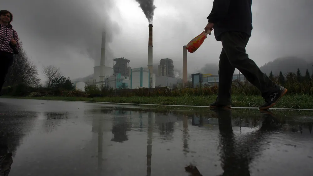 - Termoelektrarna &Scaron;o&scaron;tanj (TE&Scaron;).<br><br><br><br>- &Scaron;ale&scaron;ka dolina in Zasavje 2010 - <br><br><br><br>/FOTO: Bojan Velikonja <br>OPOMBA: ZA OBJAVO V PRILOGI &ndash; DNEVNIKOV OBJEKTIV - REPORTAŽA