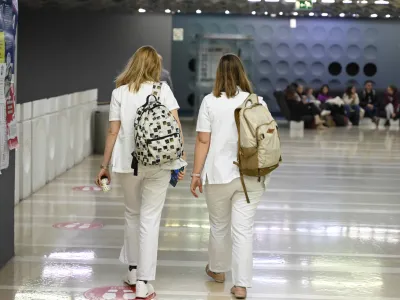  - 09.01.2024 &ndash; opozorilna stavka zdravnikov in zobozdravnikov - zdravniki in zobozdravniki zaradi neuresničenih zavez vlade iz že sklenjenih sporazumov opozorilno stavkali. protest //FOTO: Nik Erik Neubauer 