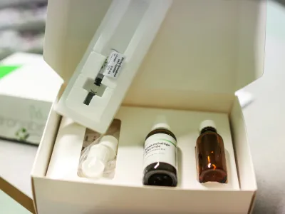 Dronabinol- CBD konopljino olje - kanabidiol - industrijska konoplja -  - 11.08.2017 &ndash; Lekarna OI - Onkolo&scaron;ki in&scaron;titut Ljubljana - uporaba industrijske konoplje v medicinske namene - sintetična zdravila onkolo&scaron;ki bolniki dobijo na samem in&scaron;titutu in v lekarnah  //FOTO: Bojan Velikonja