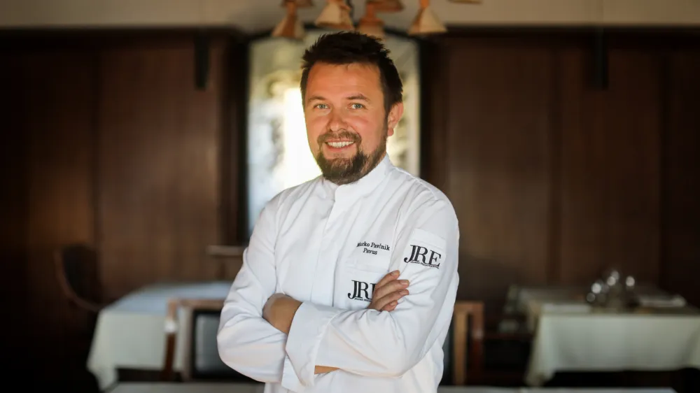 Marko Pavčnik, kuharski mojster - chef leta 2022 po izboru Gault&Millau Slovenija - 23.03.2022 - Restavracija Pavus - Grad La&scaron;ko, Cesta na Svetino 23, La&scaron;ko //FOTO: Bojan Velikonja