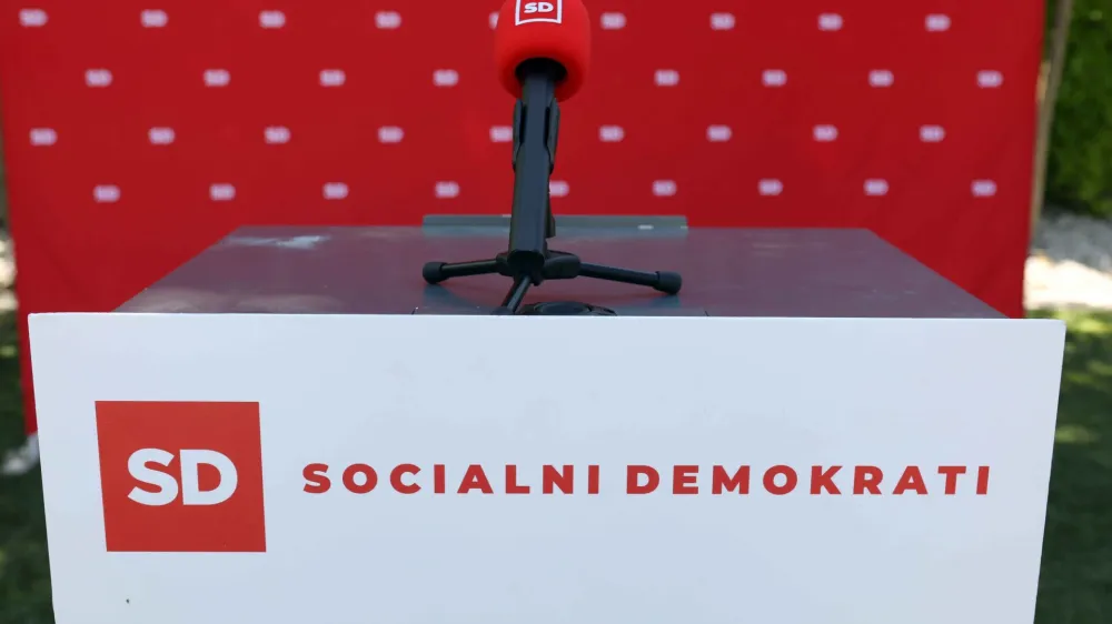 - 19.05.2022 &ndash; Socialni demokrati SD - simbolična fotografija<br><br>//FOTO: Tomaž Skale<br>