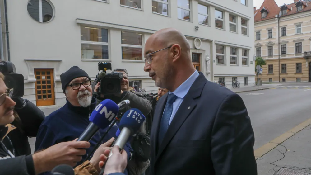  Jo&scaron;ko Kadivnik, direktor SOVA - Slovenska obve&scaron;čevalno-varnostna agencija30.11.2022 - Svet za nacionalno varnost &ndash; 1. seja SNAV - preučili nacionalno-varnostne vidike nadaljnje agresije Rusije na Ukrajino,&nbsp;&nbsp;//FOTO: Luka Cjuha