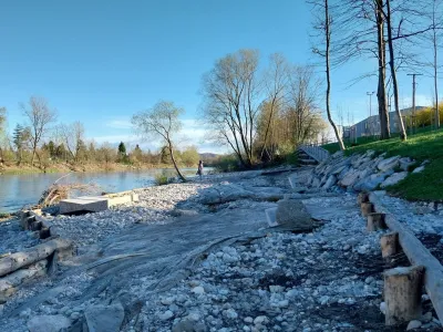Plaže ob Savi ne bodo betonirali in s tem za&scaron;čitili pred deročo vodo.&nbsp;
