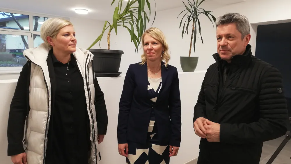 nastanitveni center mladoletni migranti, Postojna<br>Katarina &Scaron;trukelj, Igor Marentič, Lea Pignar