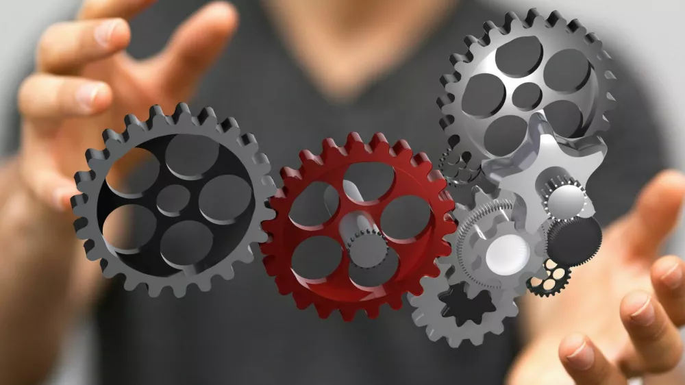 Ločena raziskava PwC ugotavlja, da je mogoče ustvariti več vrednosti prek skupnih vlaganj ali zavezni&scaron;tev, preko meja industrije. Za podjetja, ki delujejo v &scaron;ir&scaron;ih ekosistemih, je 1,7-krat večja verjetnost, da bodo hitreje pri&scaron;la na trg, 1,2- krat večja verjetnost, da bodo bolj prilagodljiva in agilna, in 2,3-krat večja verjetnost, da bodo zelo inovativna.