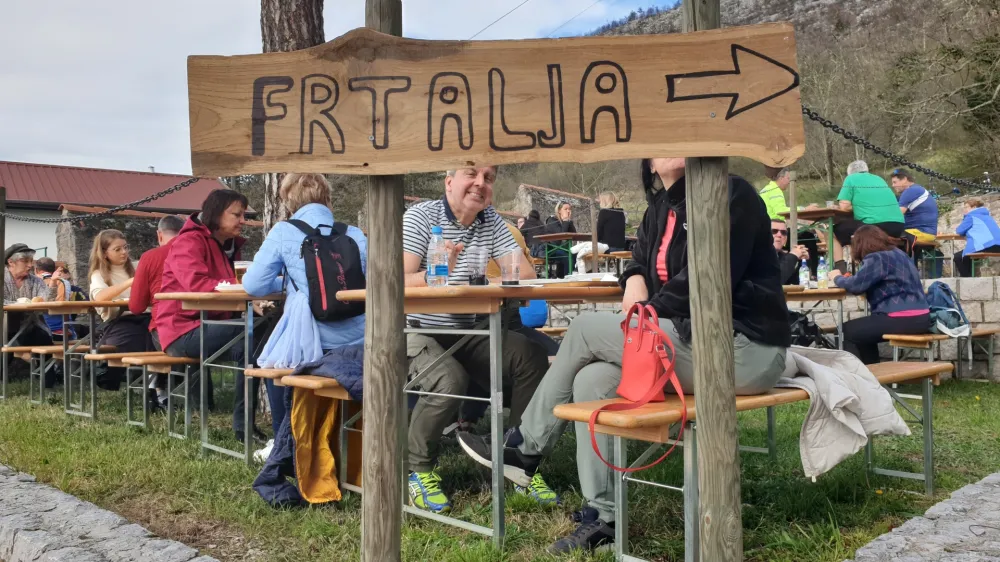 v&nbsp;Brestovici pri Komnu na tradicionalni že 17. &Scaron;pargljadi.