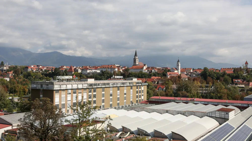 - panoramski posnetek &ndash; panorama - - 04.10.2018 - Mestna občina Kranj - mesto - //FOTO: Luka Cjuha.