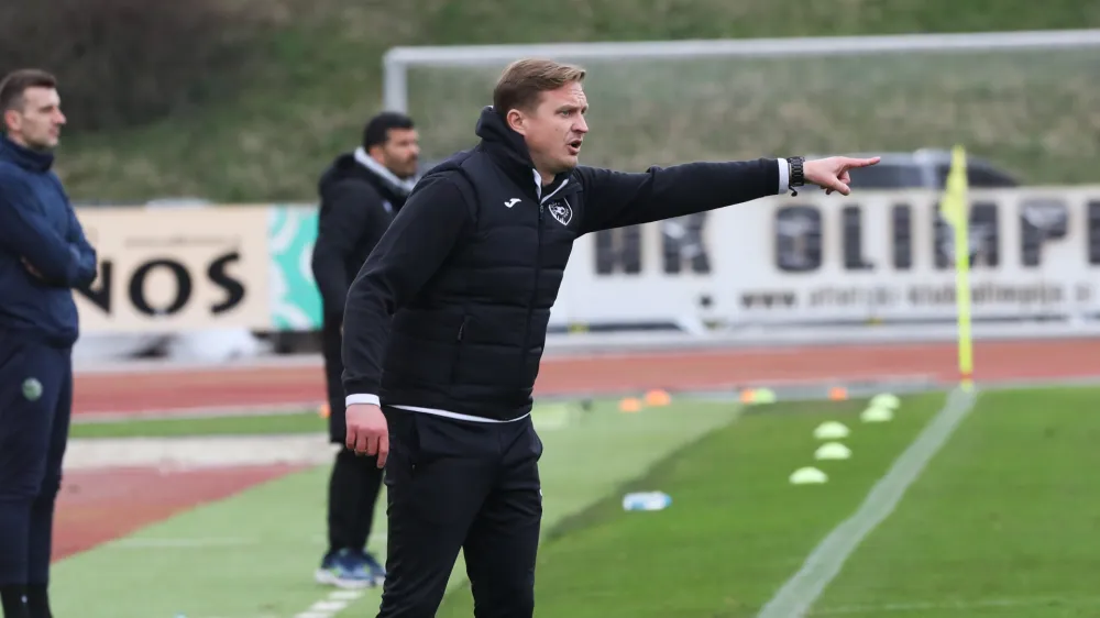 trener Brava Kostel Ale&scaron; Arnol,- 26.02.2024 &ndash; nogomet &ndash; Bravo Kostel: Koper, Prva liga Telemach, 23. krog: //FOTO: Bojan Velikonja