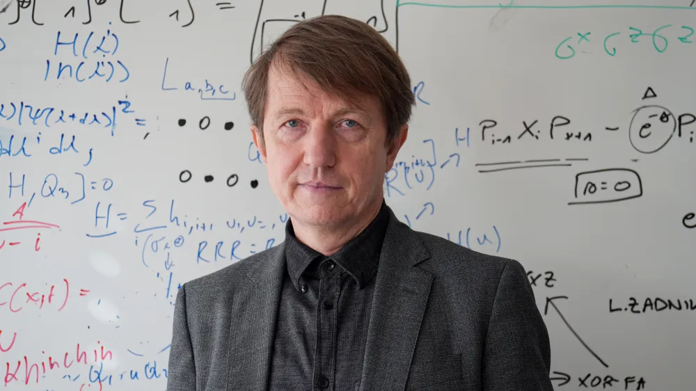 Ljubljana, Fakulteta za matematiko in fiziko Univerze v Ljubljani.<br>Matematicni fizik in profesor na Fakulteti za matematiko in fiziko Univerze v Ljubljani Tomaz Prosen.